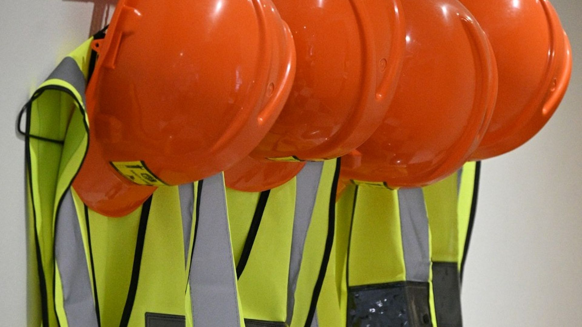 Unmudl Shorts: Industrial Safety